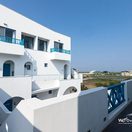 Blue White Apartment Wujie Exterior photo